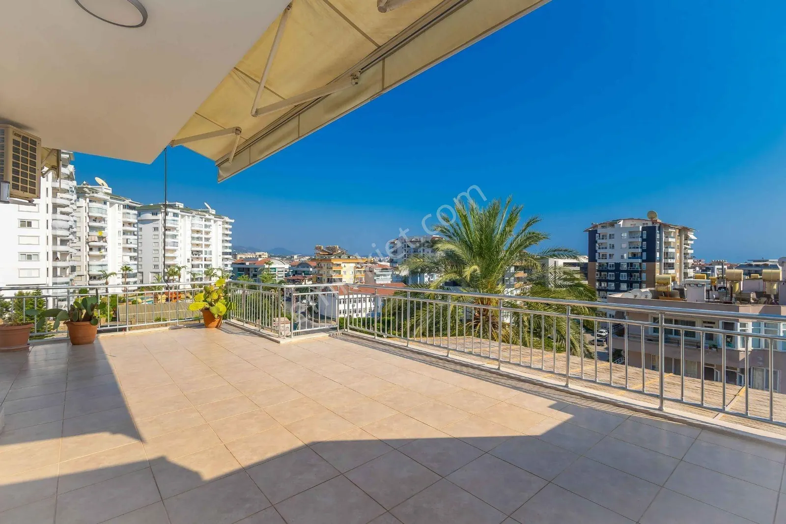 Apartment, 3-room, 110 m²