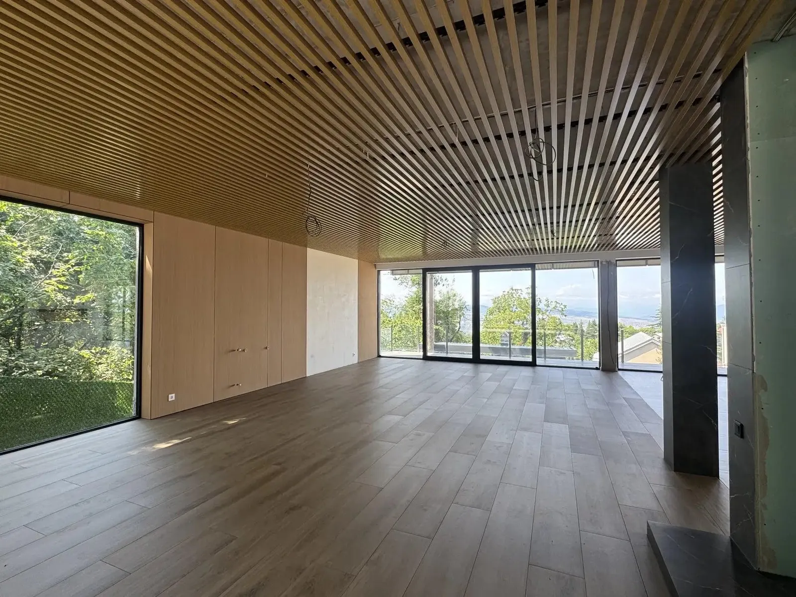 Дом, 10-комн., 750 м²