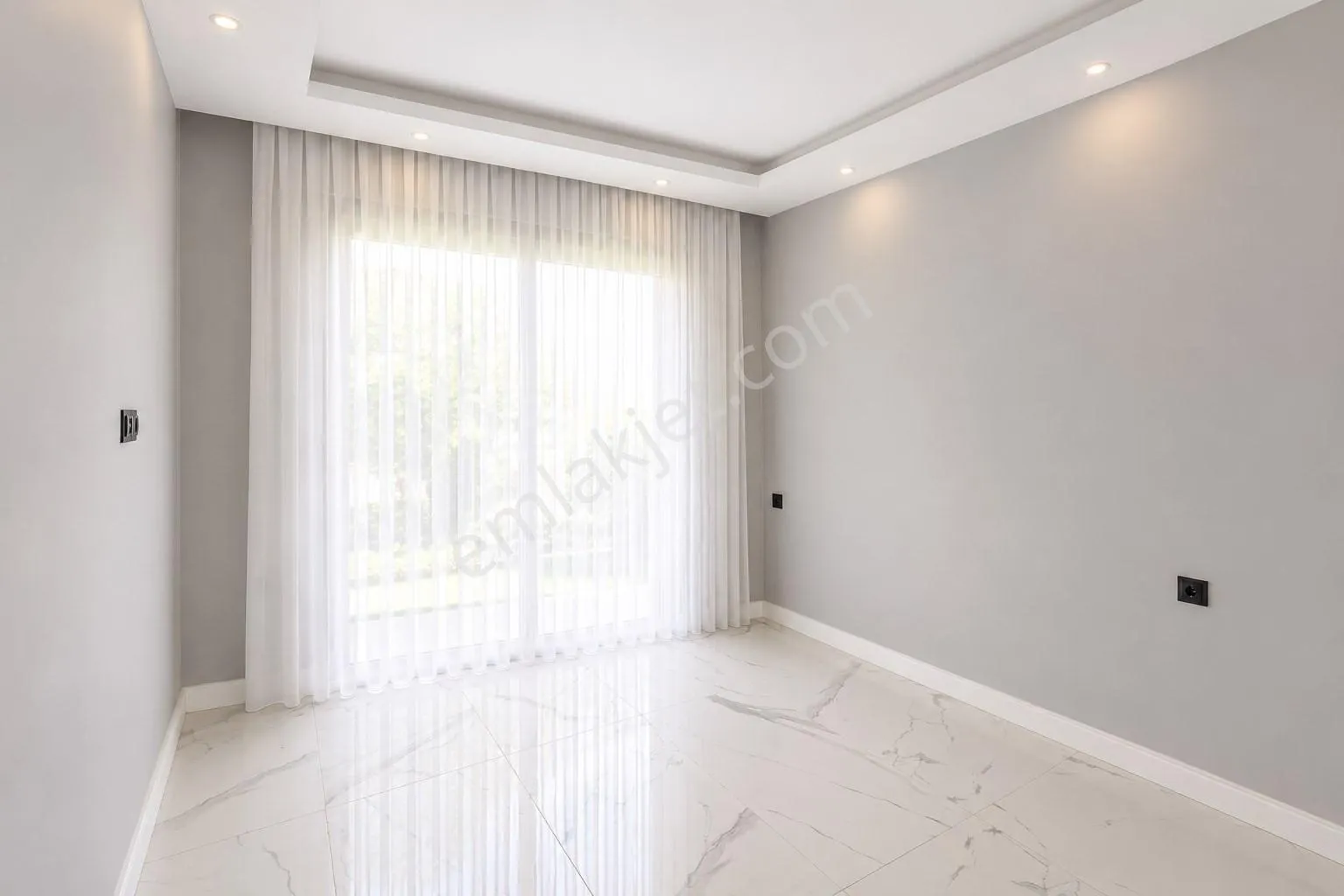 Apartment, 3-room, 95 m²