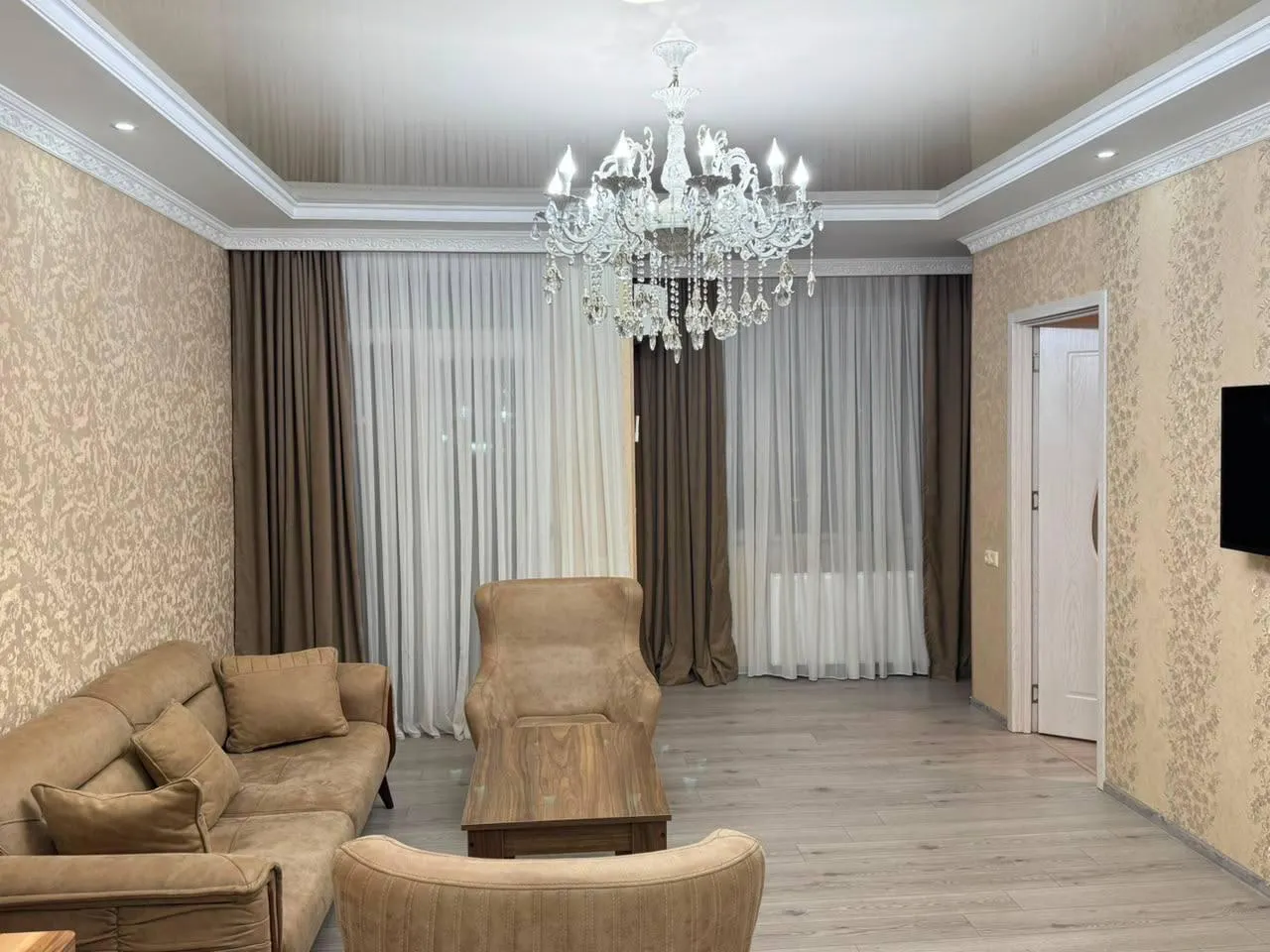 Квартира, 3-комн., 75 м²