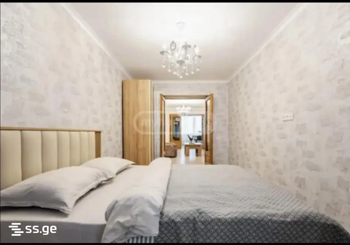 Квартира, 2-комн., 80 м²