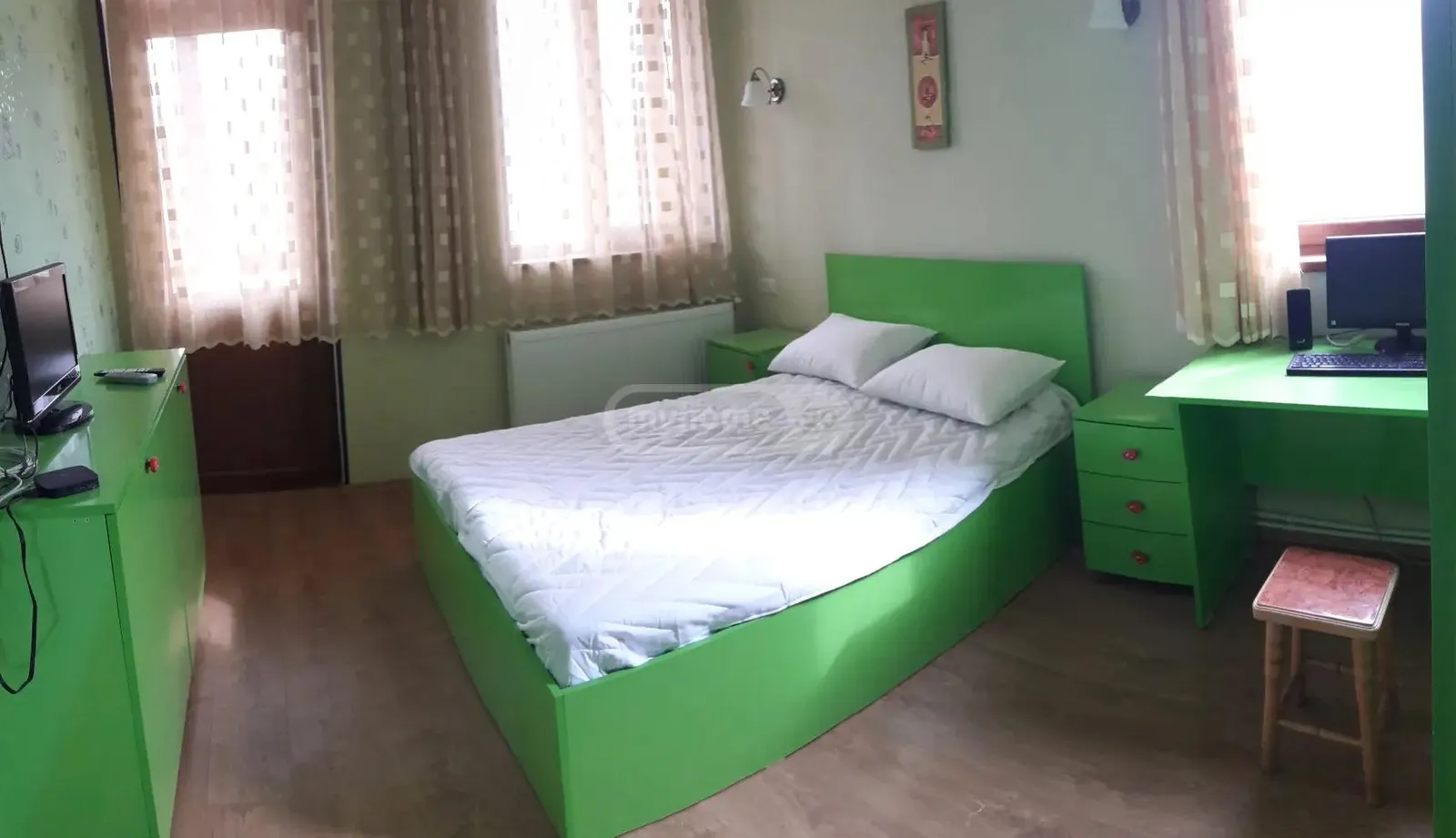 Дом, 5-комн., 669 м²