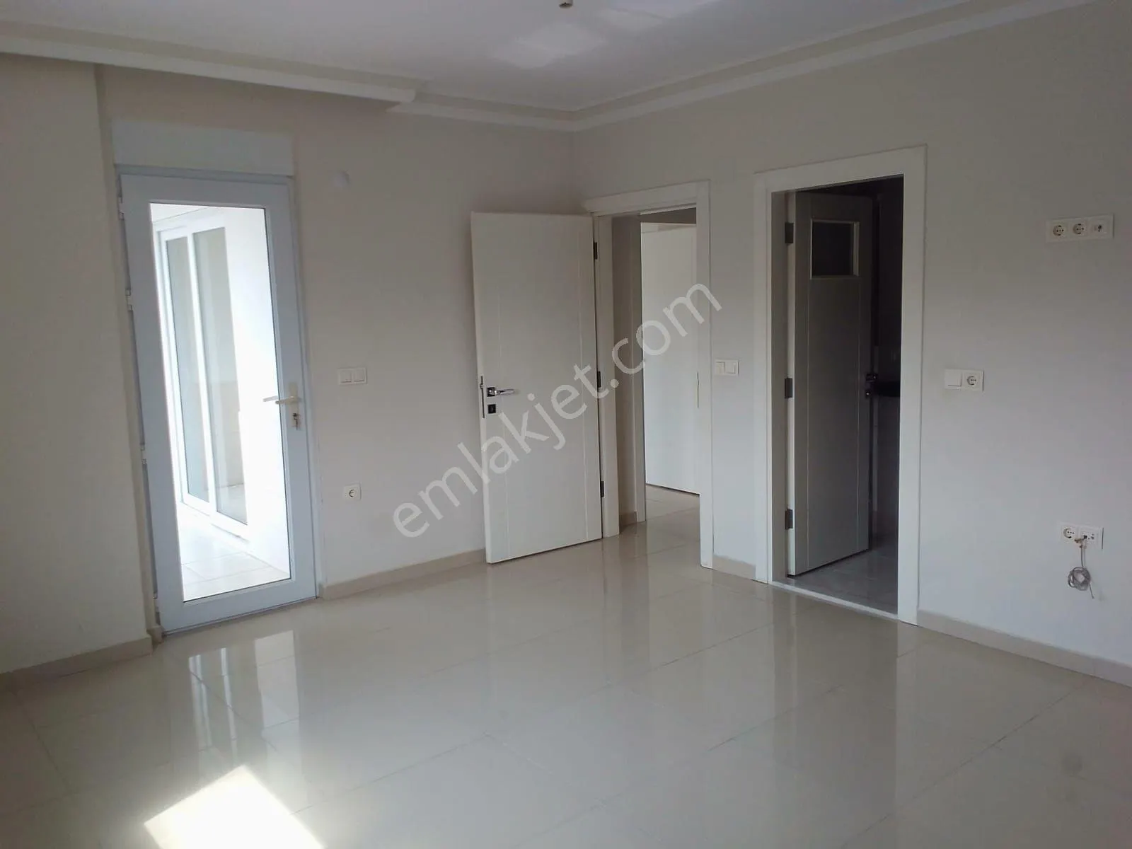 Apartment, 3-room, 120 m²