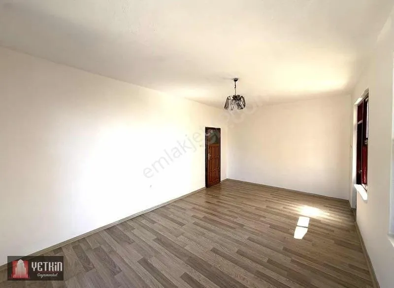 Квартира, 3-комн., 120 м²