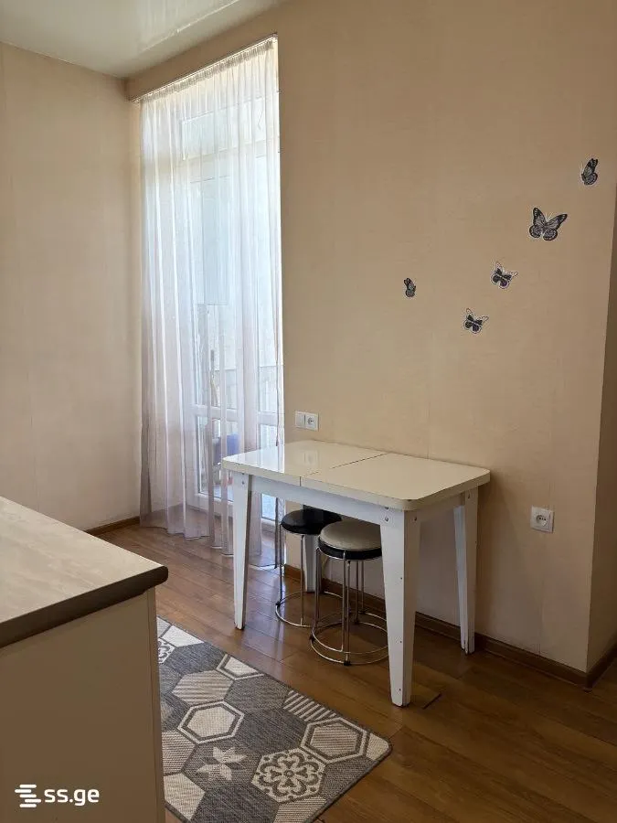 Квартира, 2-комн., 60 м²