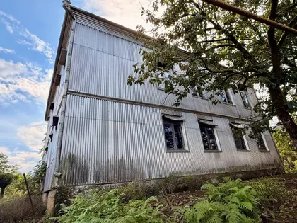 House, 5-room, 250 m²