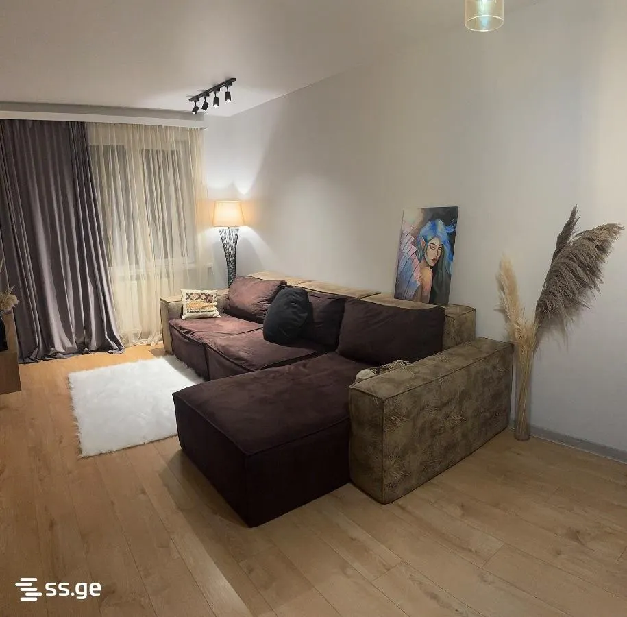 Квартира, 3-комн., 70 м²
