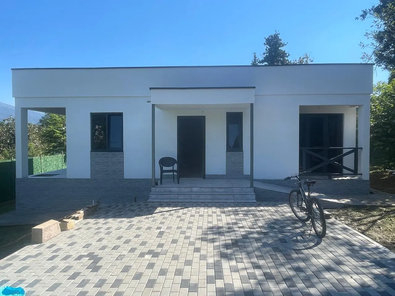 House, 5-room, 100 m²