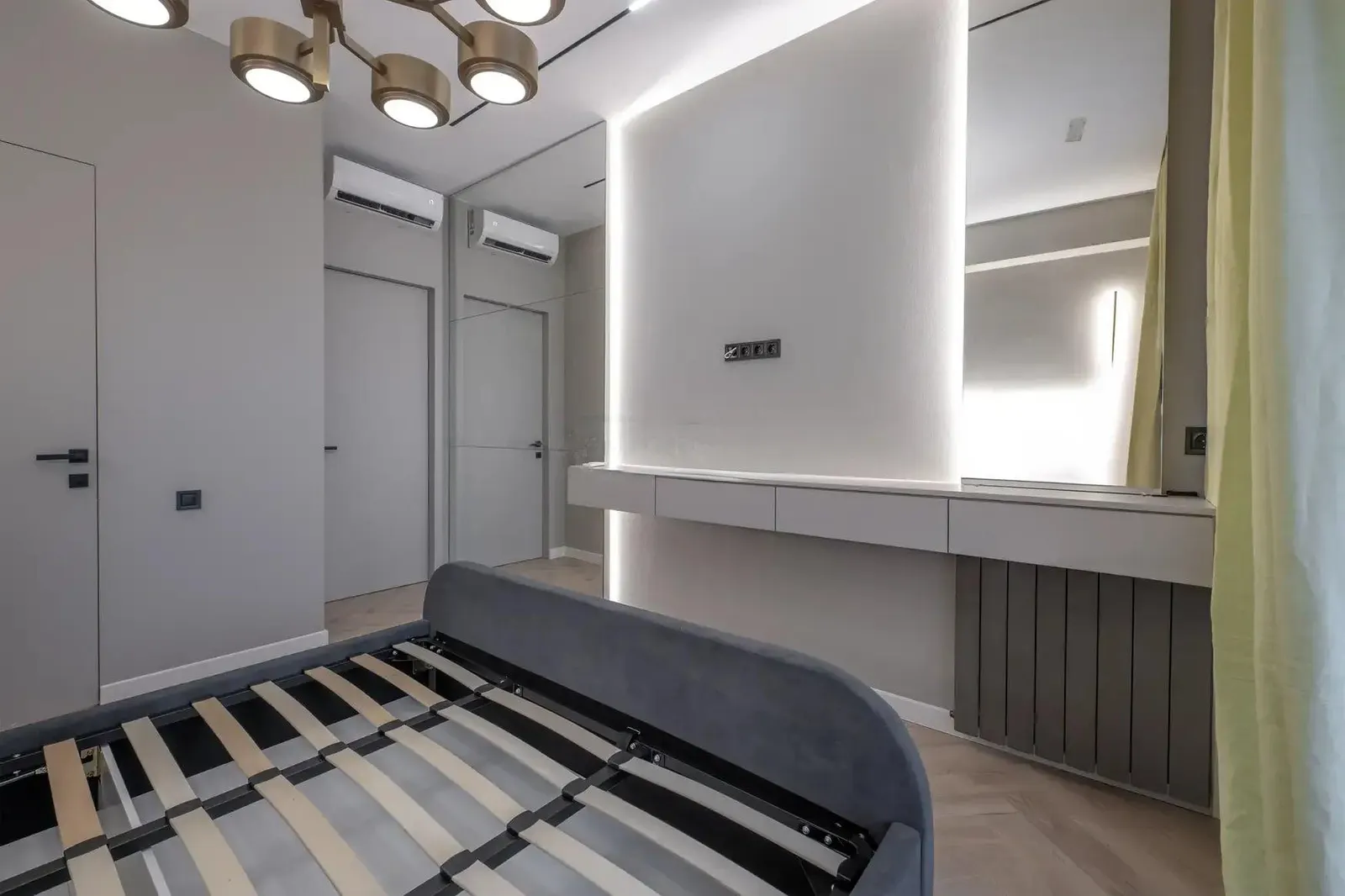 Квартира, 4-комн., 143 м²