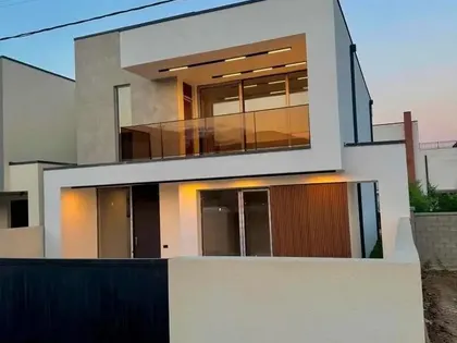 Дом, 5-комн., 250 м²