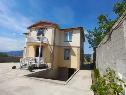Дом, 8-комн., 420 м²
