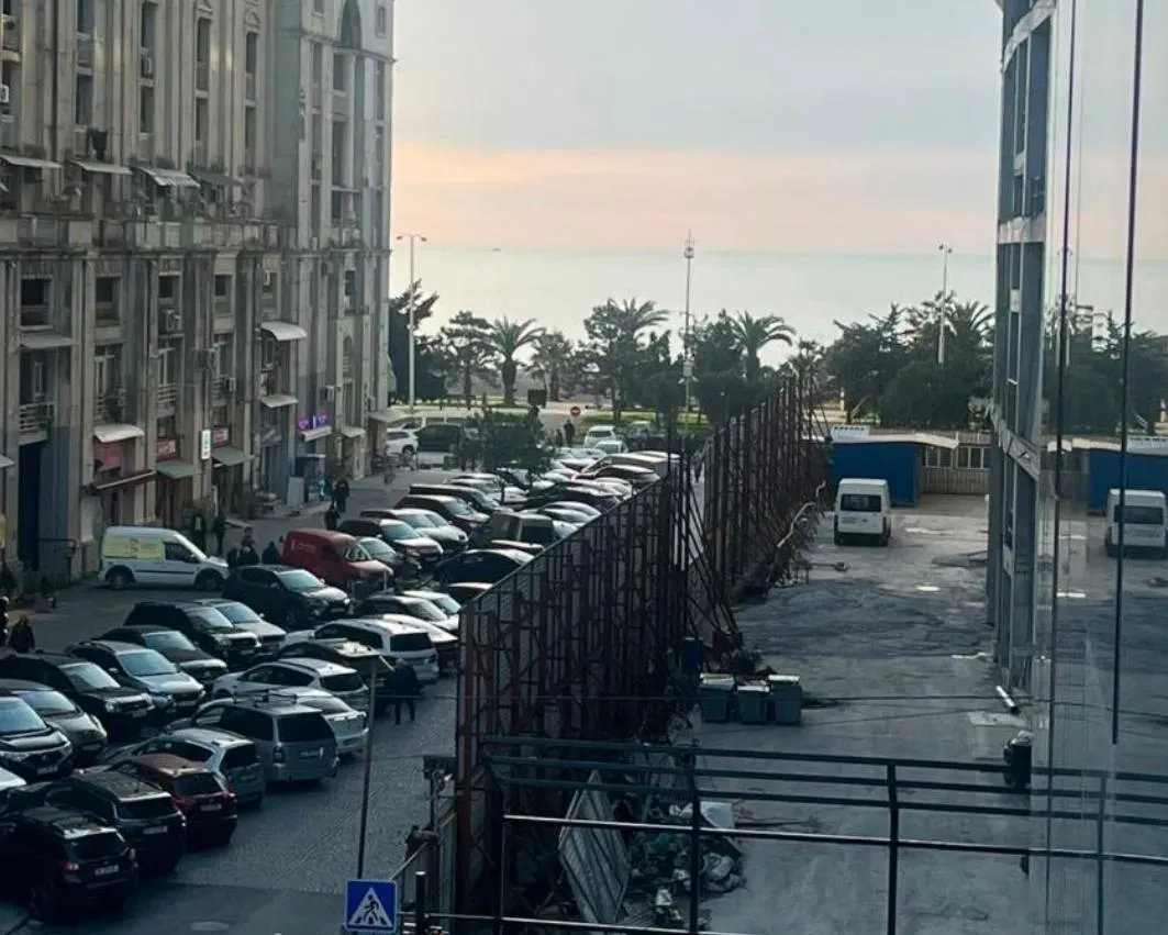 Apartment, 3-room, 108 m², Subtropic City