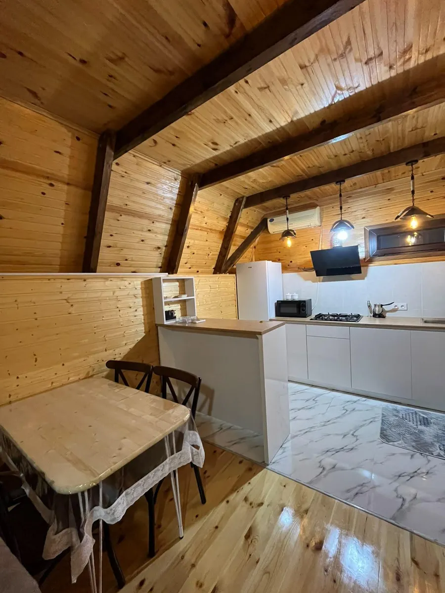 House, 3-room, 90 m²