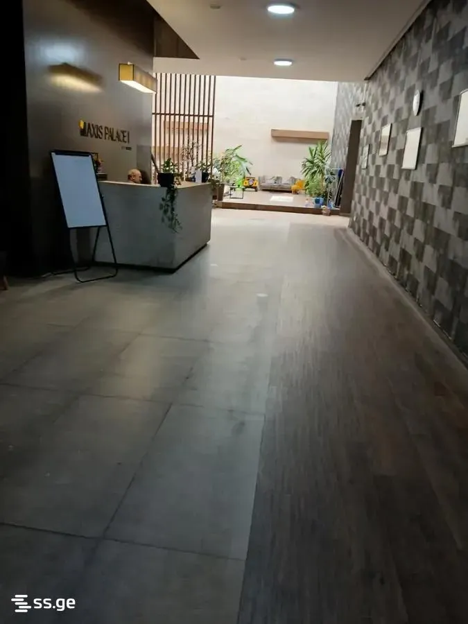 Квартира, 3-комн., 130 м²