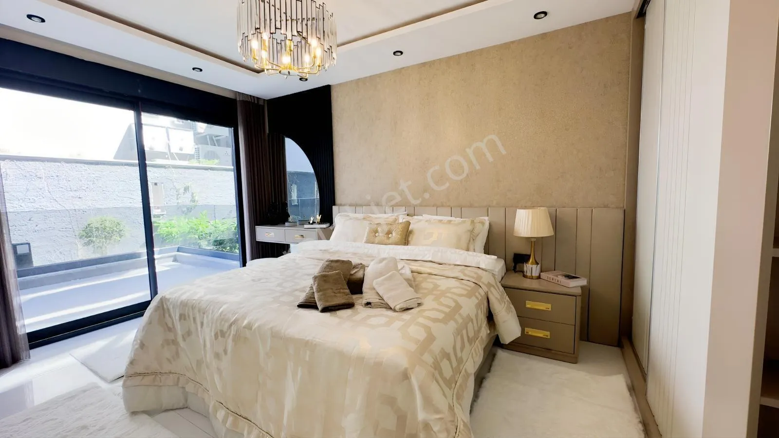 Apartment, 3-room, 125 m²