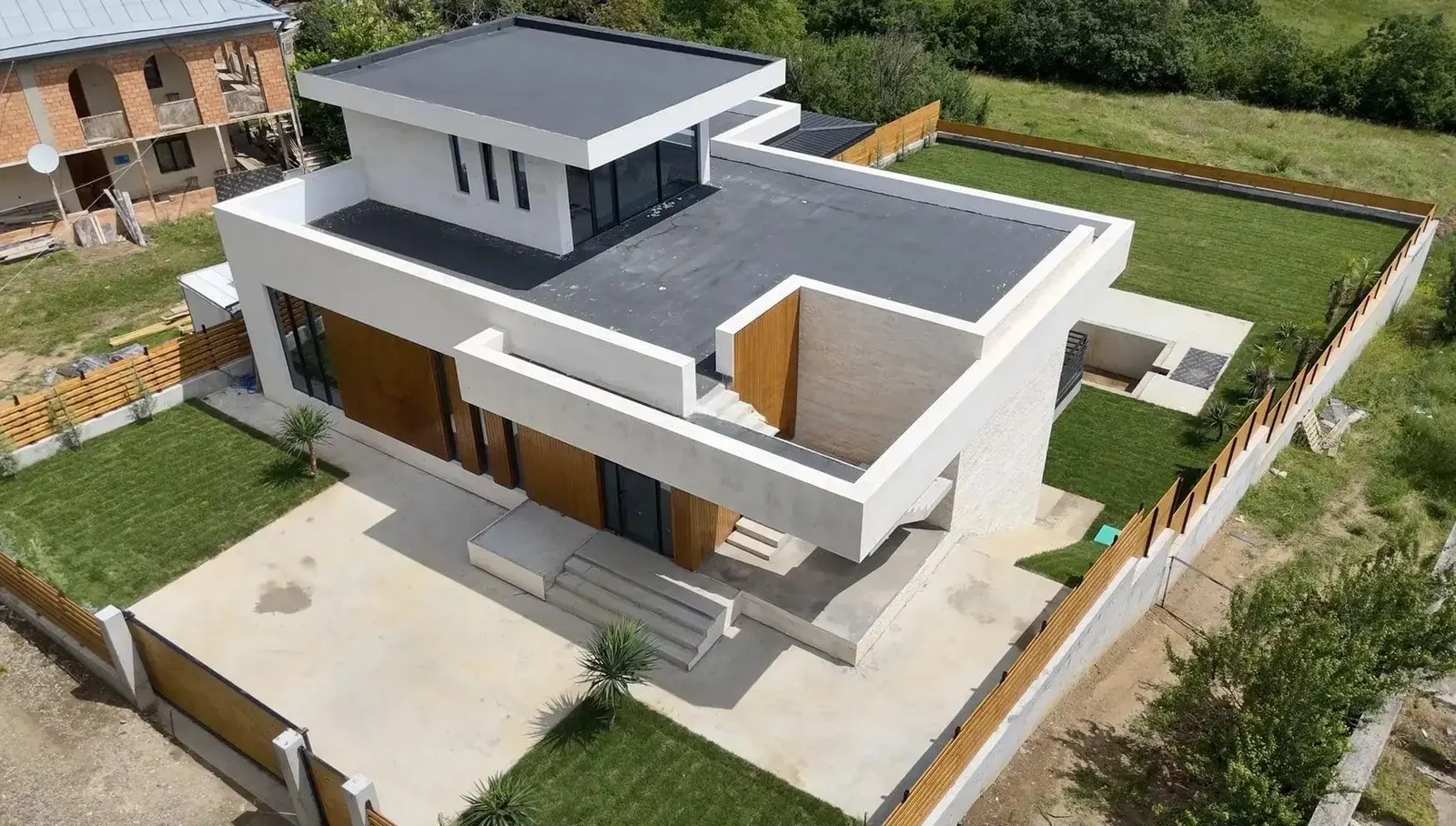 Дом, 10-комн., 700 м²