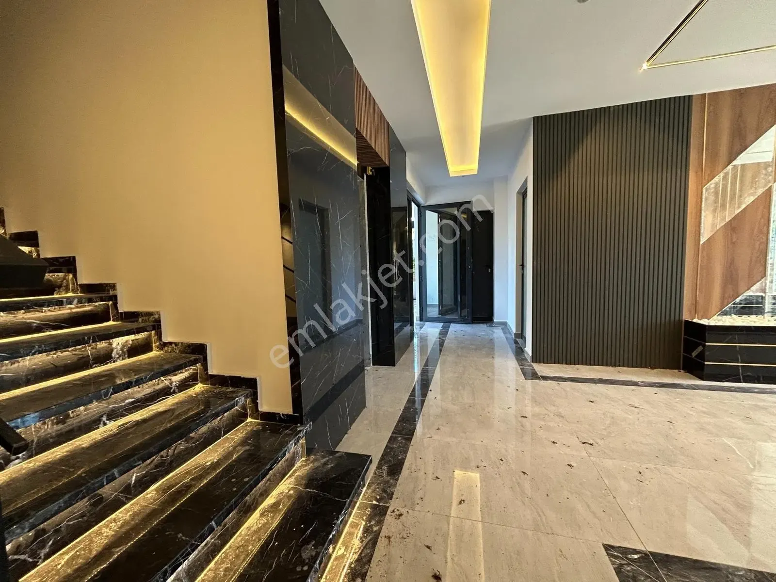 Apartment, 3-room, 95 m²