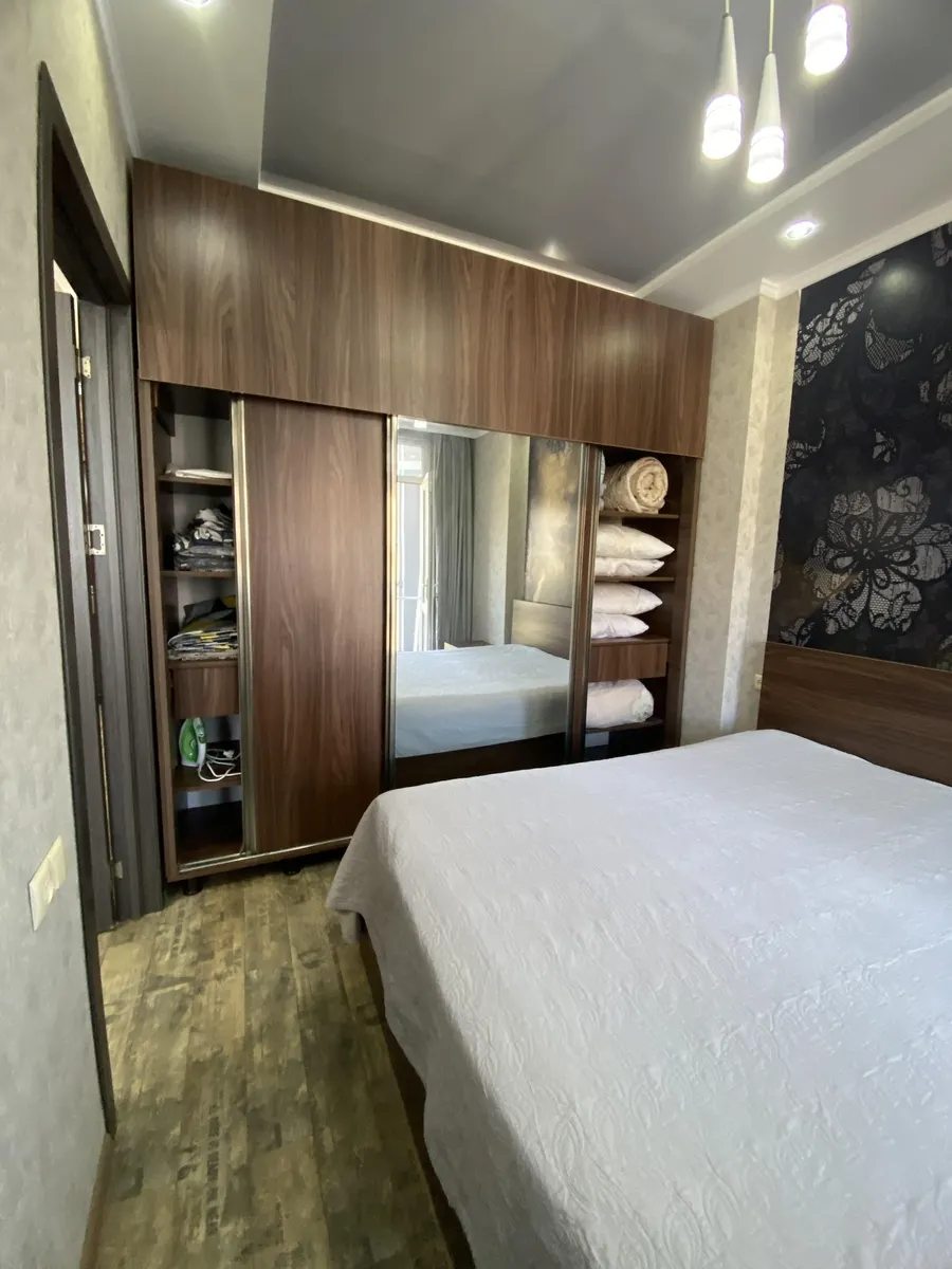 Apartment, 2-room, 50 m², Vakhtang Gorgasali St, 156-158