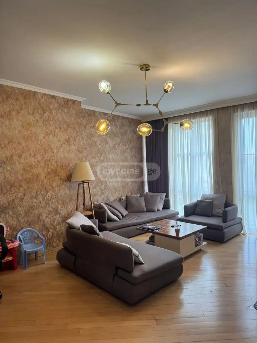 Apartment, 3-room, 95 m²