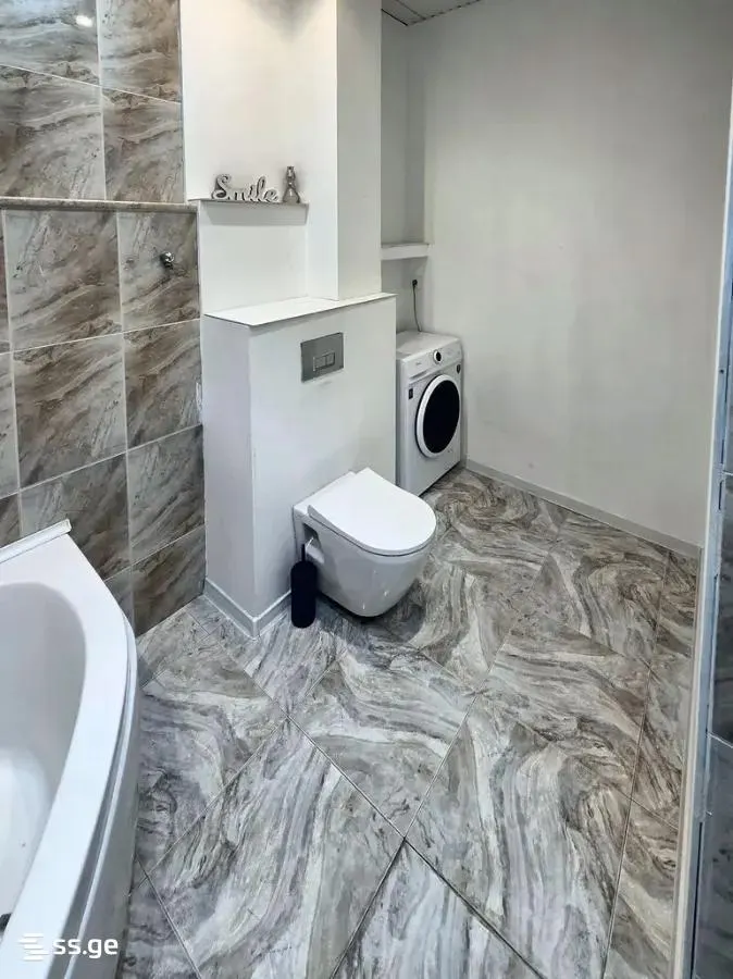 Apartment, 4-room, 120 m²