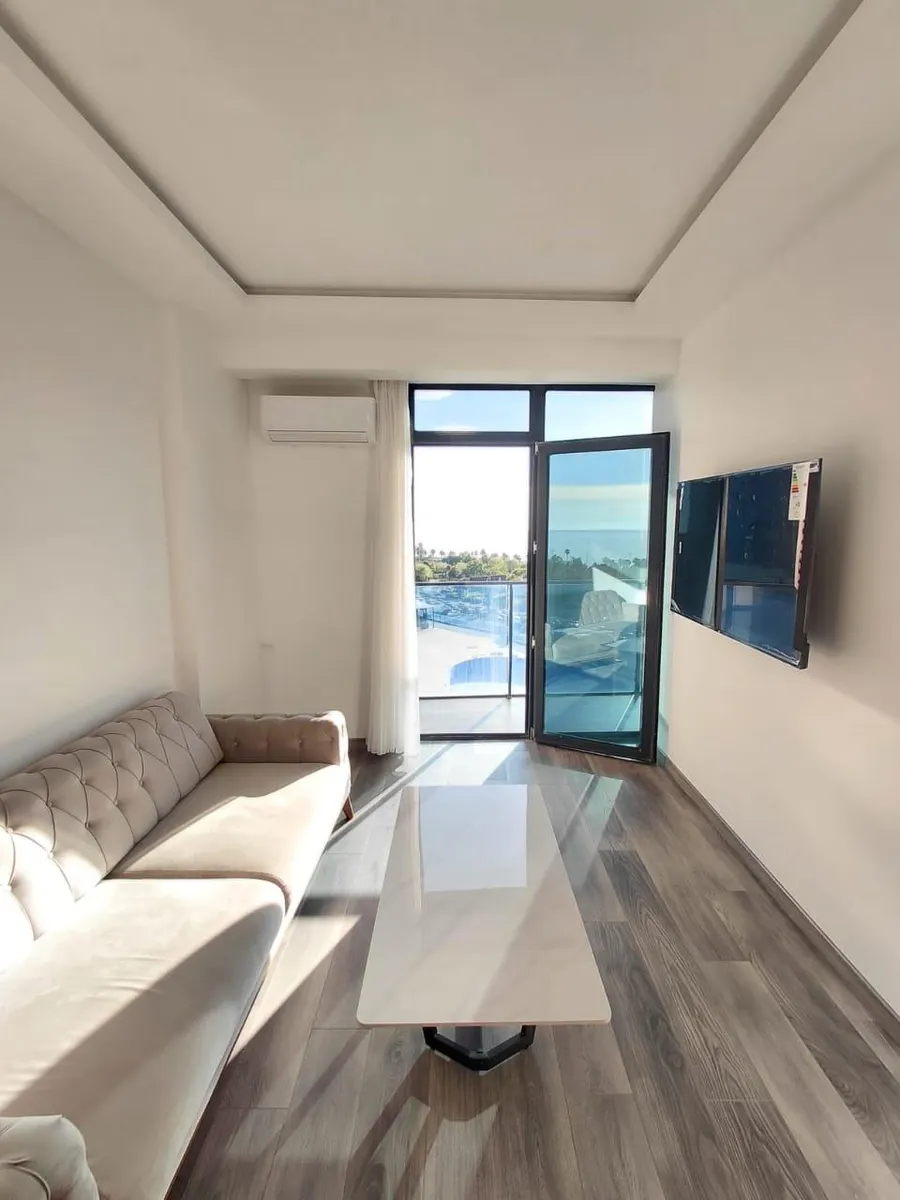 Квартира, 2-комн., 50 м², Metro City Residence