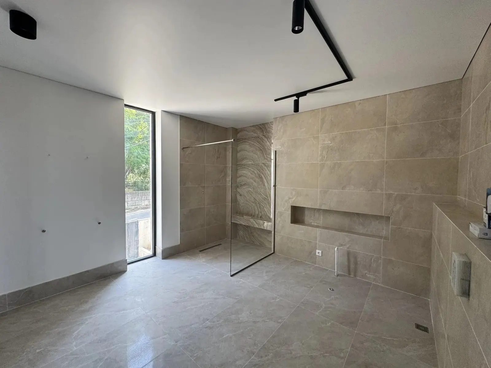 Дом, 10-комн., 750 м²
