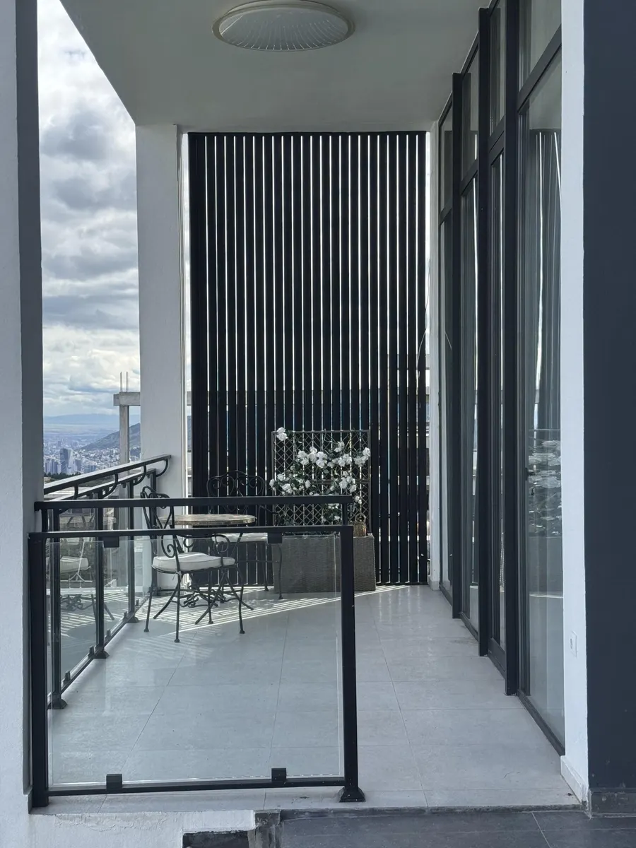 Дом, 5-комн., 600 м²
