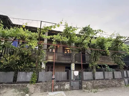 House, 5-room, 240 m²
