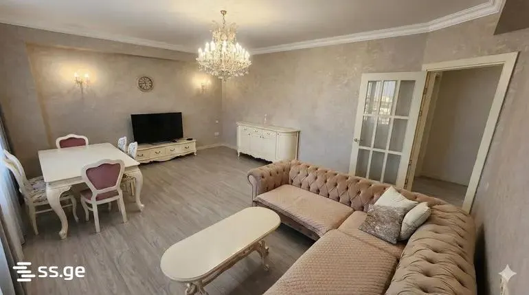 Apartment, 5-room, 155 m²