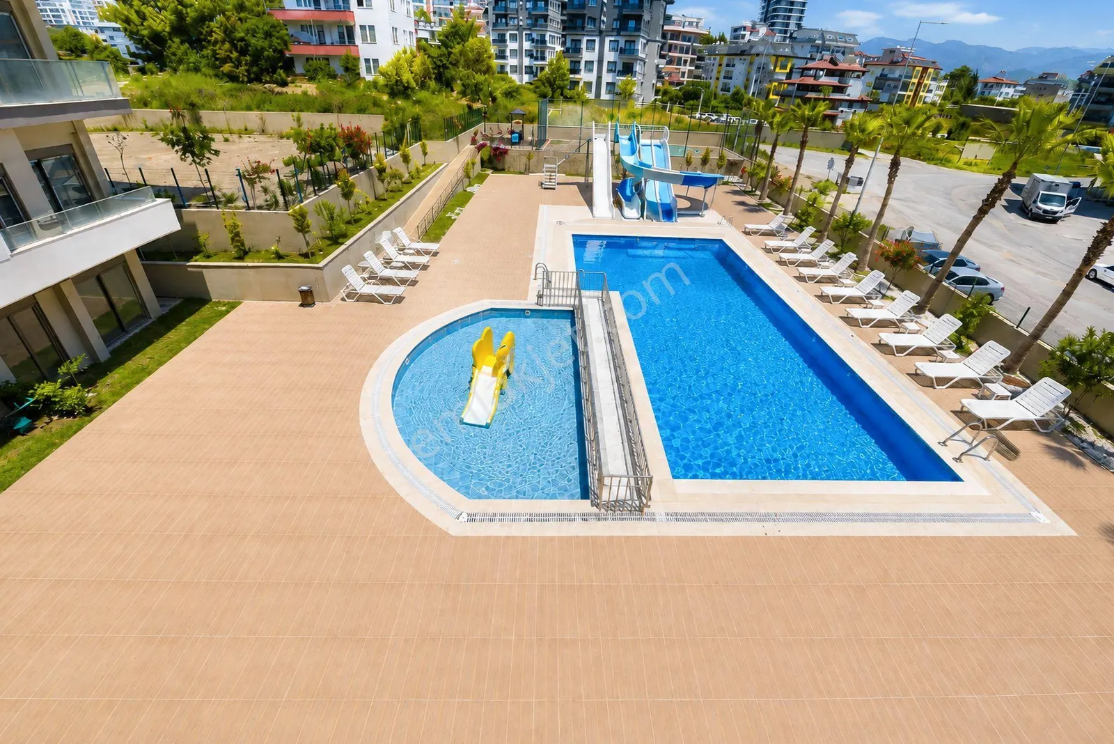 Apartment, 3-room, 100 m²