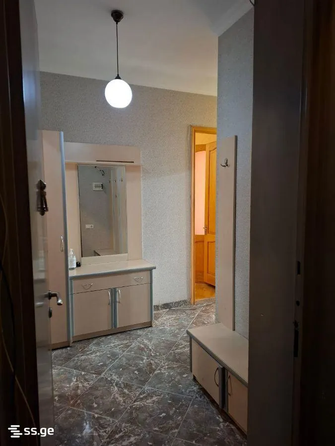 Квартира, 3-комн., 70 м²