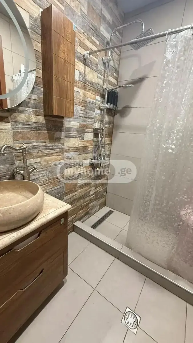 Квартира, 3-комн., 84 м², Archi Isani