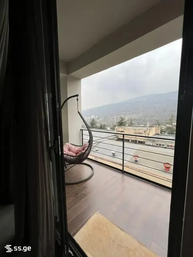 Apartment, 3-room, 100 m²