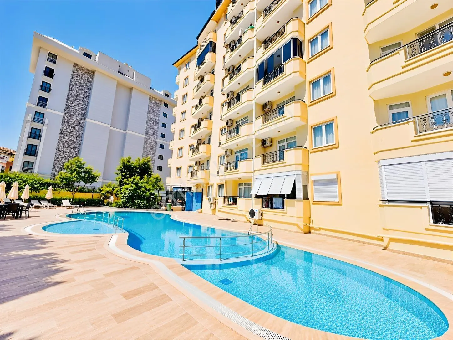 Apartment, 3-room, 100 m²