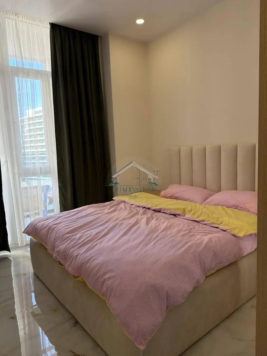 Квартира, 2-комн., 50 м², Royal Residence