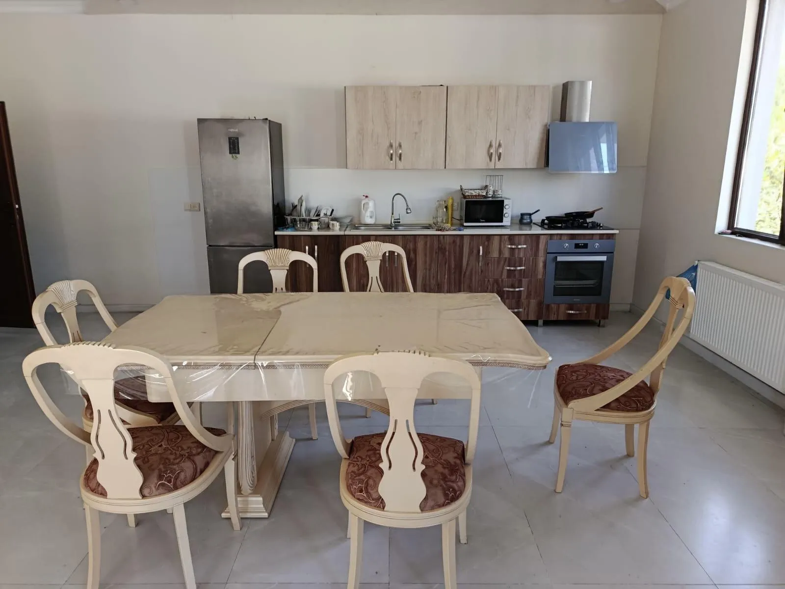 House, 5-room, 194.08 m²