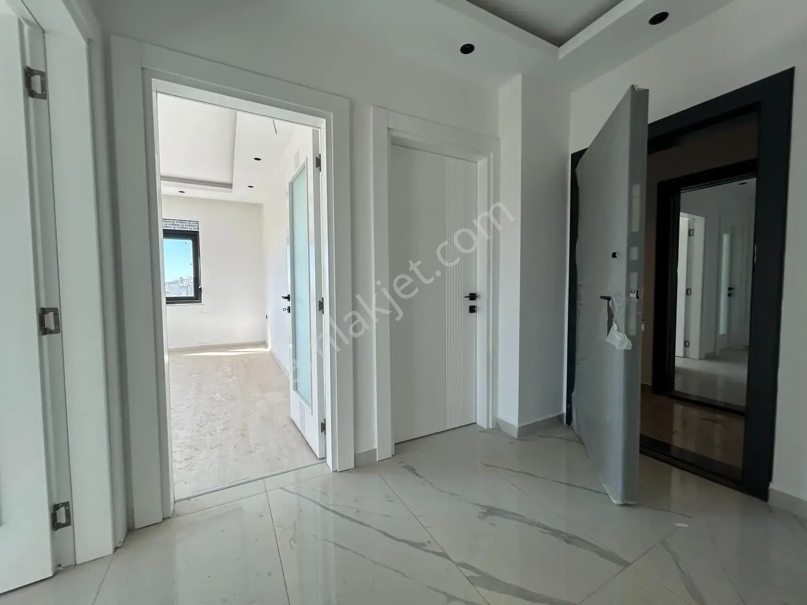 Apartment, 3-room, 95 m²