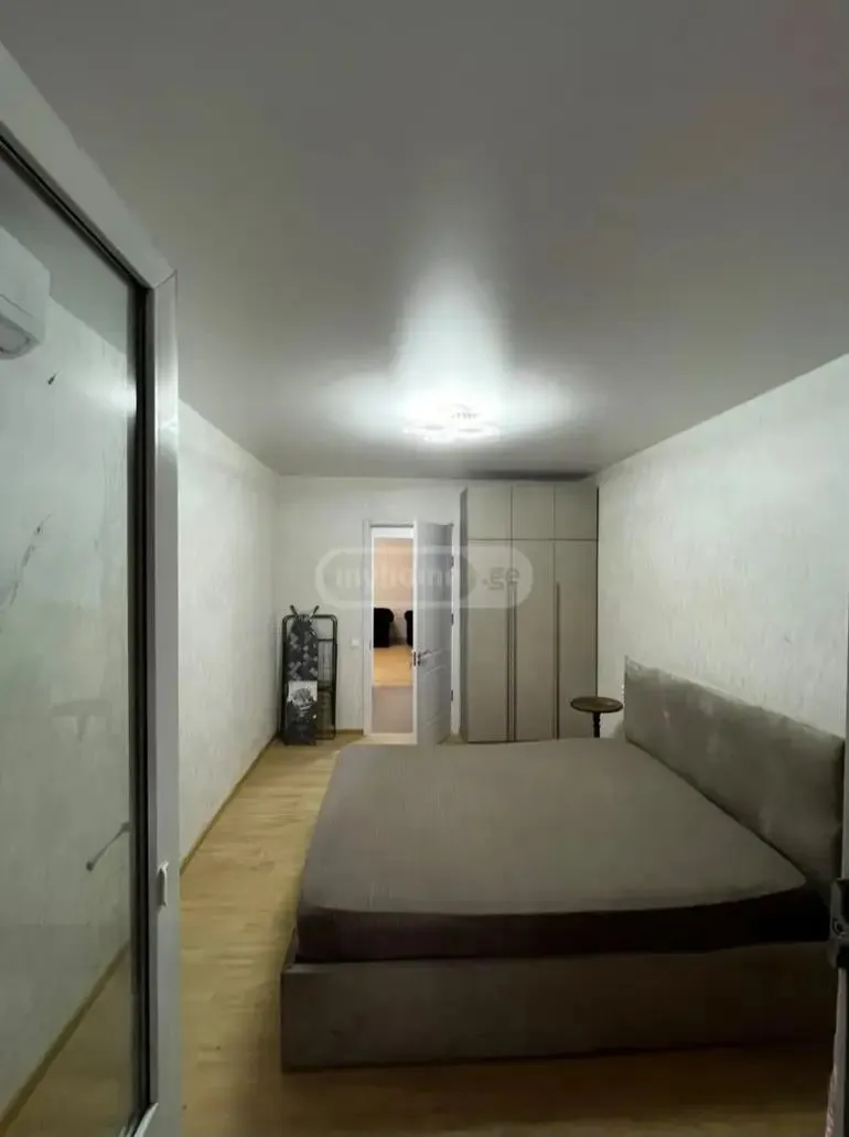 Квартира, 3-комн., 75 м²