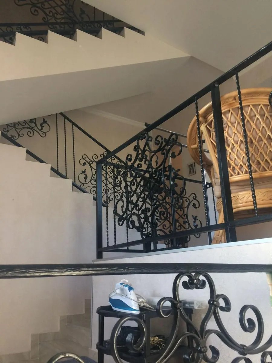 Дом, 4-комн., 400 м²