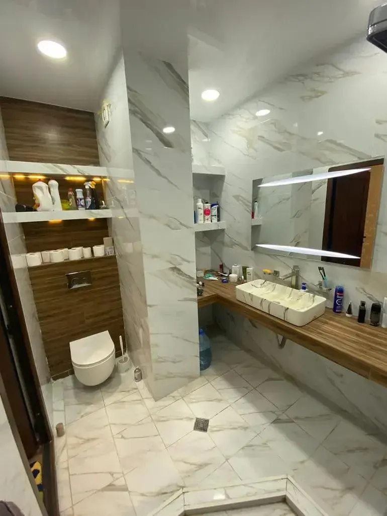 Квартира, 4-комн., 110 м², Omar Khizanishvili St, 2