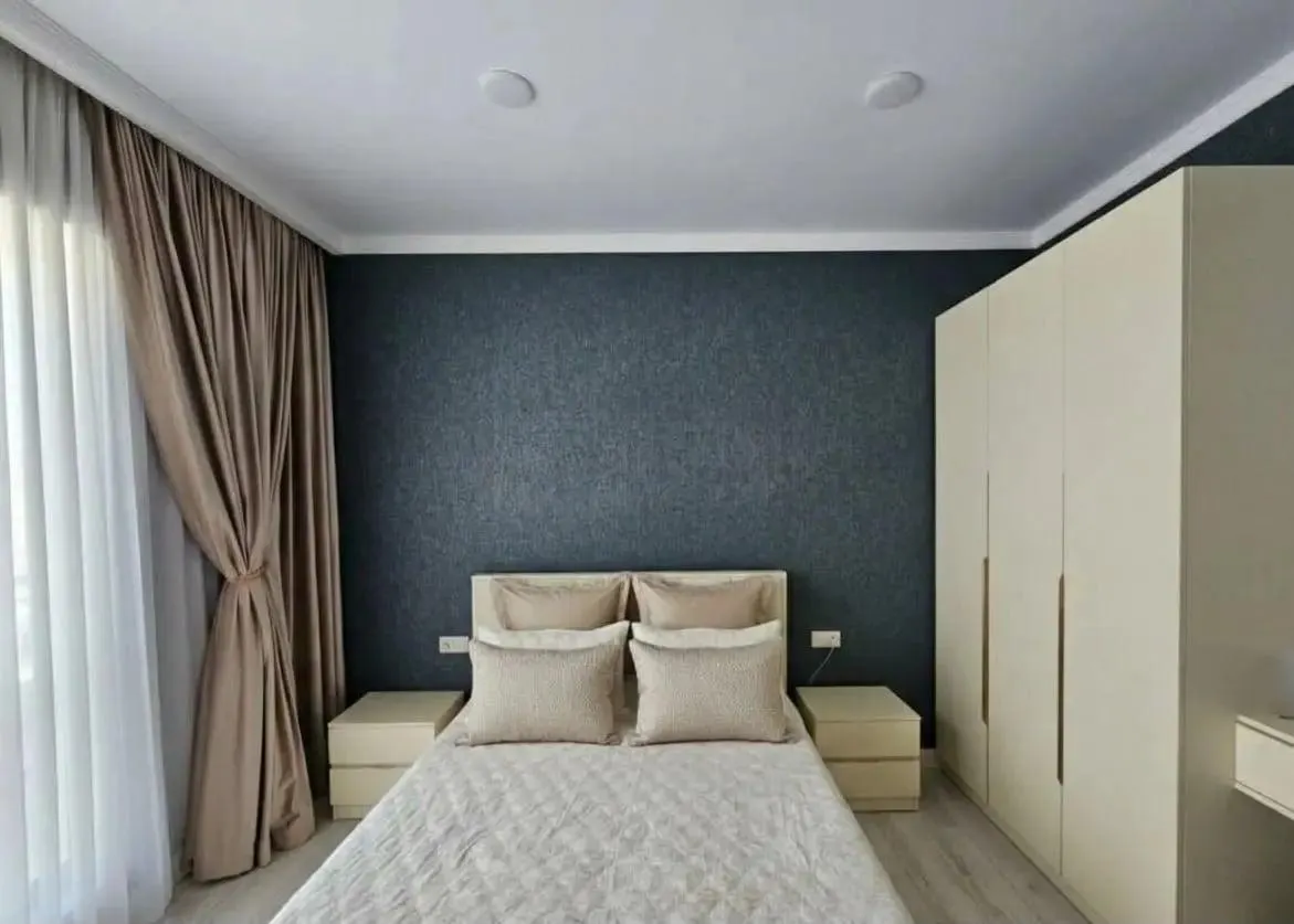 House, 5-room, 170 m²