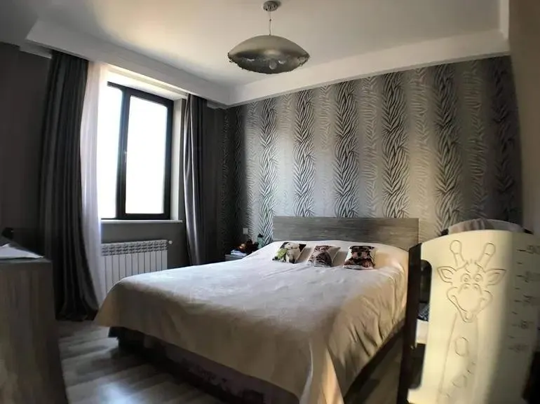 Дом, 10-комн., 467.5 м²