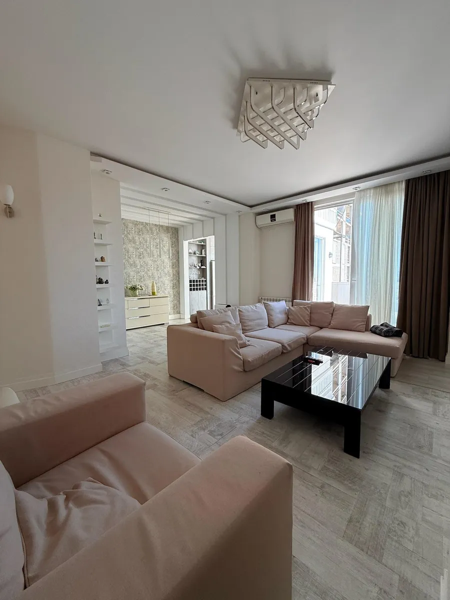 Apartment, 3-room, 127 m², DS Vazha-Pshavela