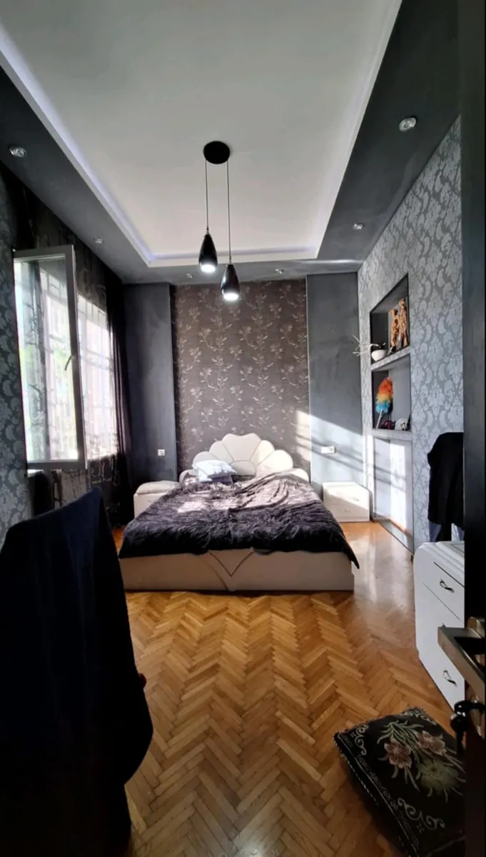 Дом, 4-комн., 200 м²