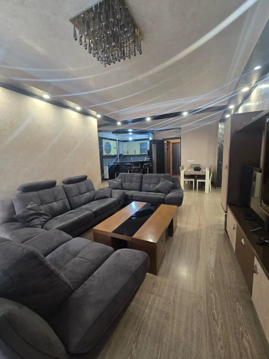 Квартира, 4-комн., 140 м²