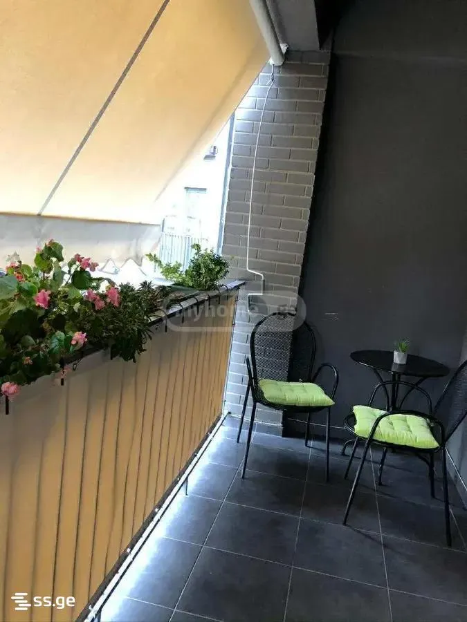 Квартира, 3-комн., 75 м²