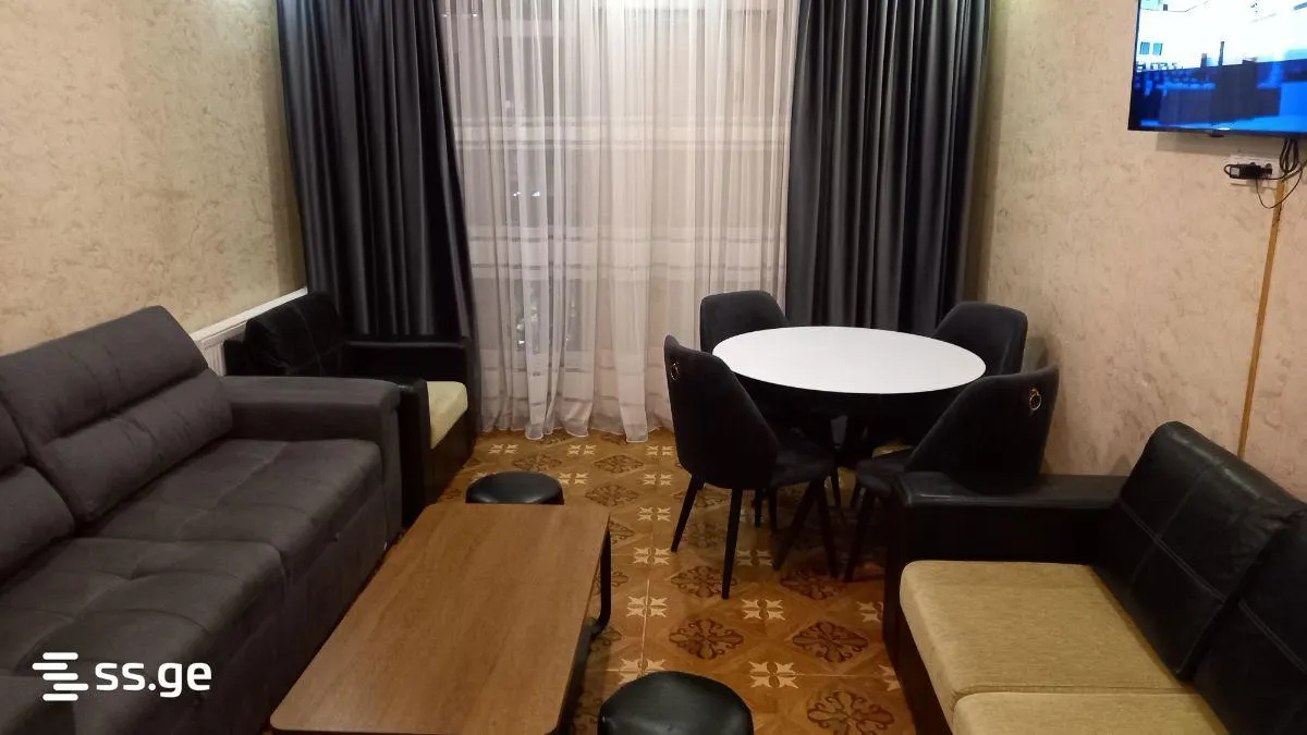 Квартира, 2-комн., 65 м²