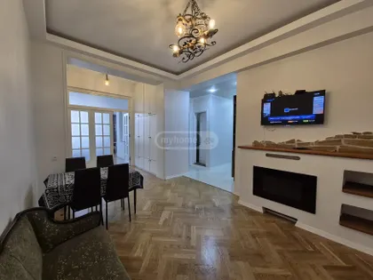 Квартира, 3-комн., 90 м²