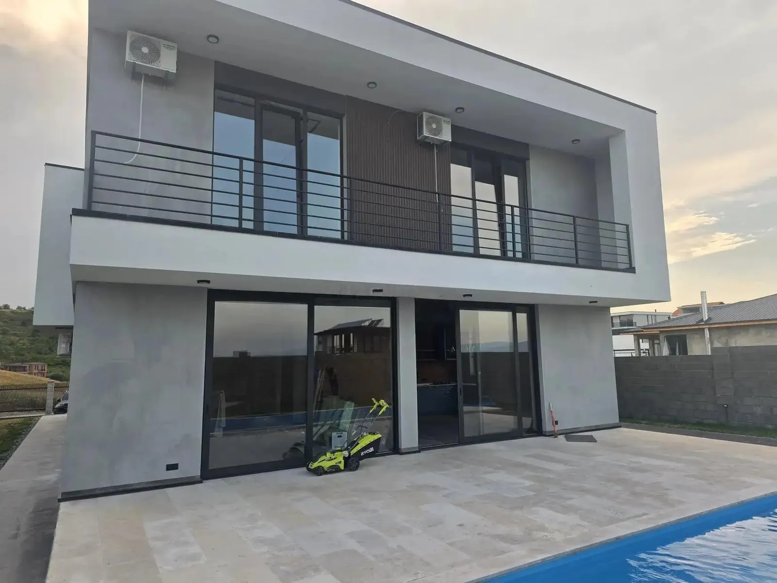 Дом, 8-комн., 342 м², Lisi Green Town