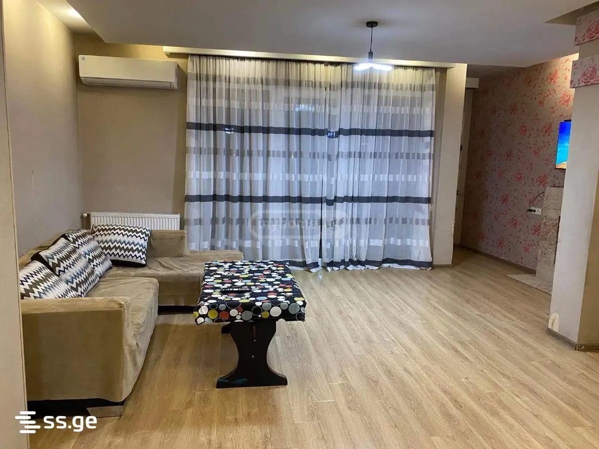 Apartment, 3-room, 115 m²
